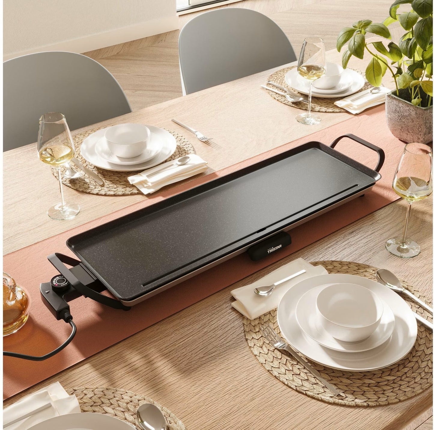 Grill elektrik TRISTAR BP-2669 Slim XL, 1800W, 90 × 23 cm, i zi