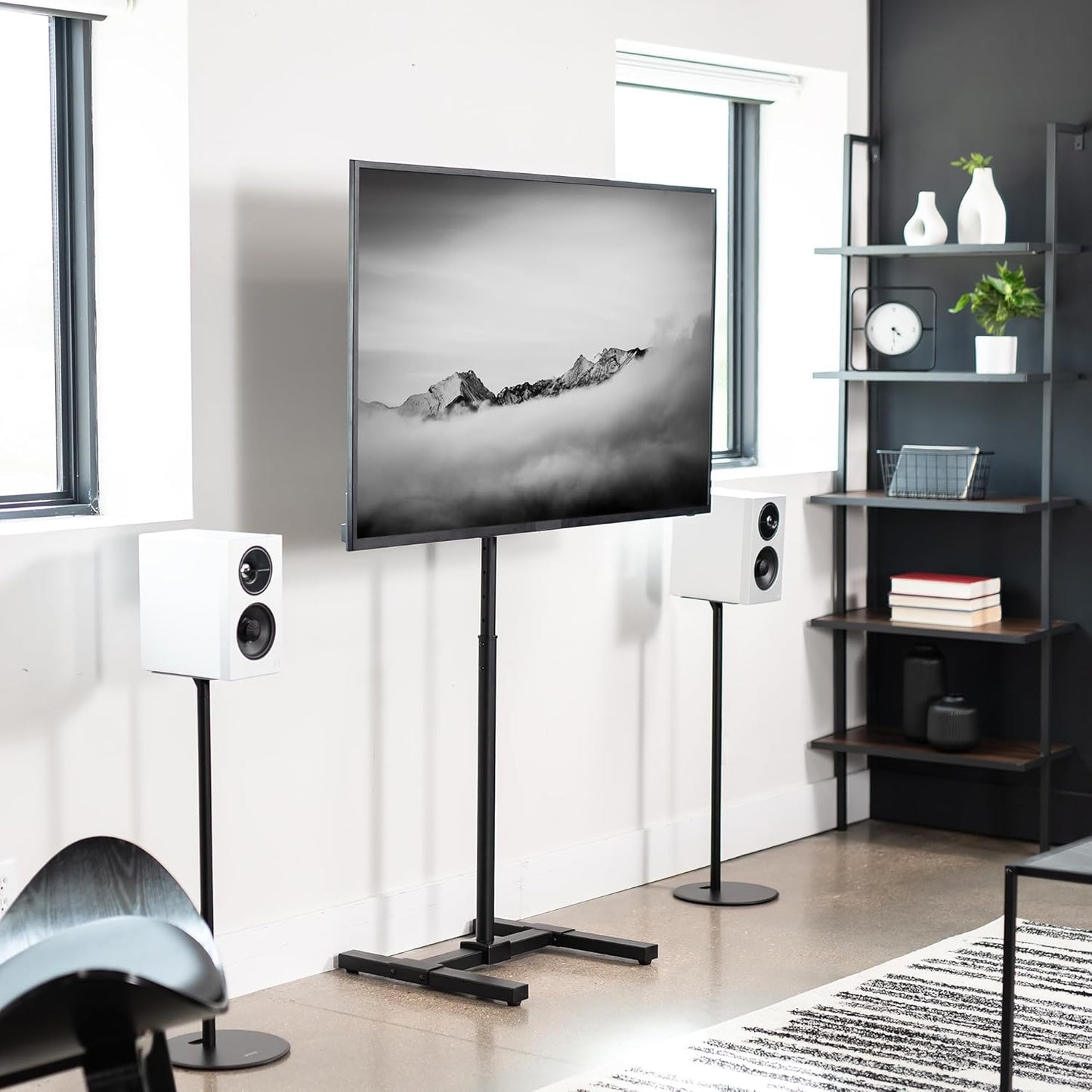 Stand për TV V.I.V Stand-TV07, për 32”–65”, VESA 75×75–600×400, lartësi e rregullueshme, metalik, i zi