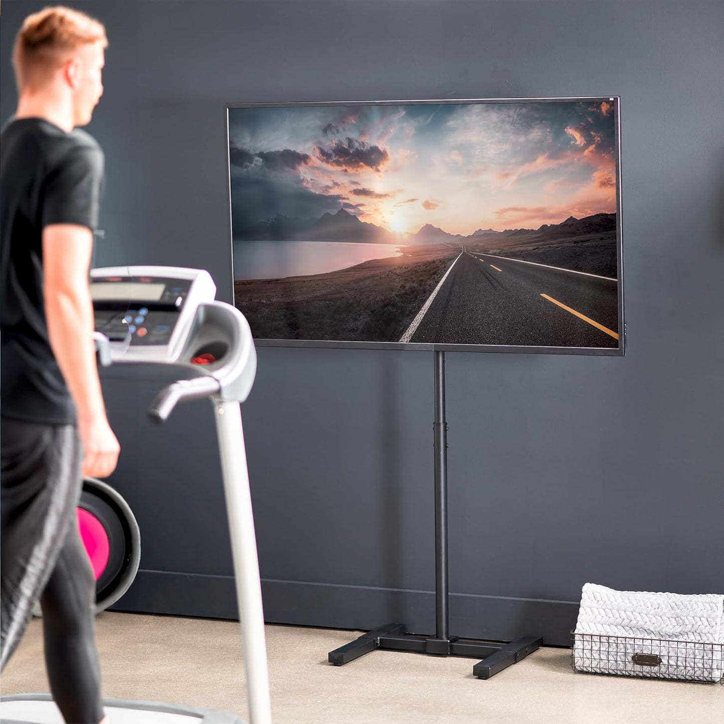 Stand për TV V.I.V Stand-TV07, për 32”–65”, VESA 75×75–600×400, lartësi e rregullueshme, metalik, i zi