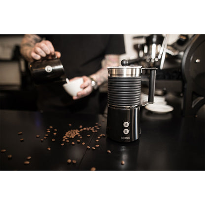 Vlues për qumësht Koenic KMF 5212, 500W, 300ml, i zi/argjendtë