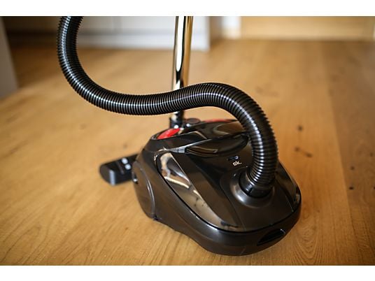 OK. Vacuum Cleaner OVC 81522 B